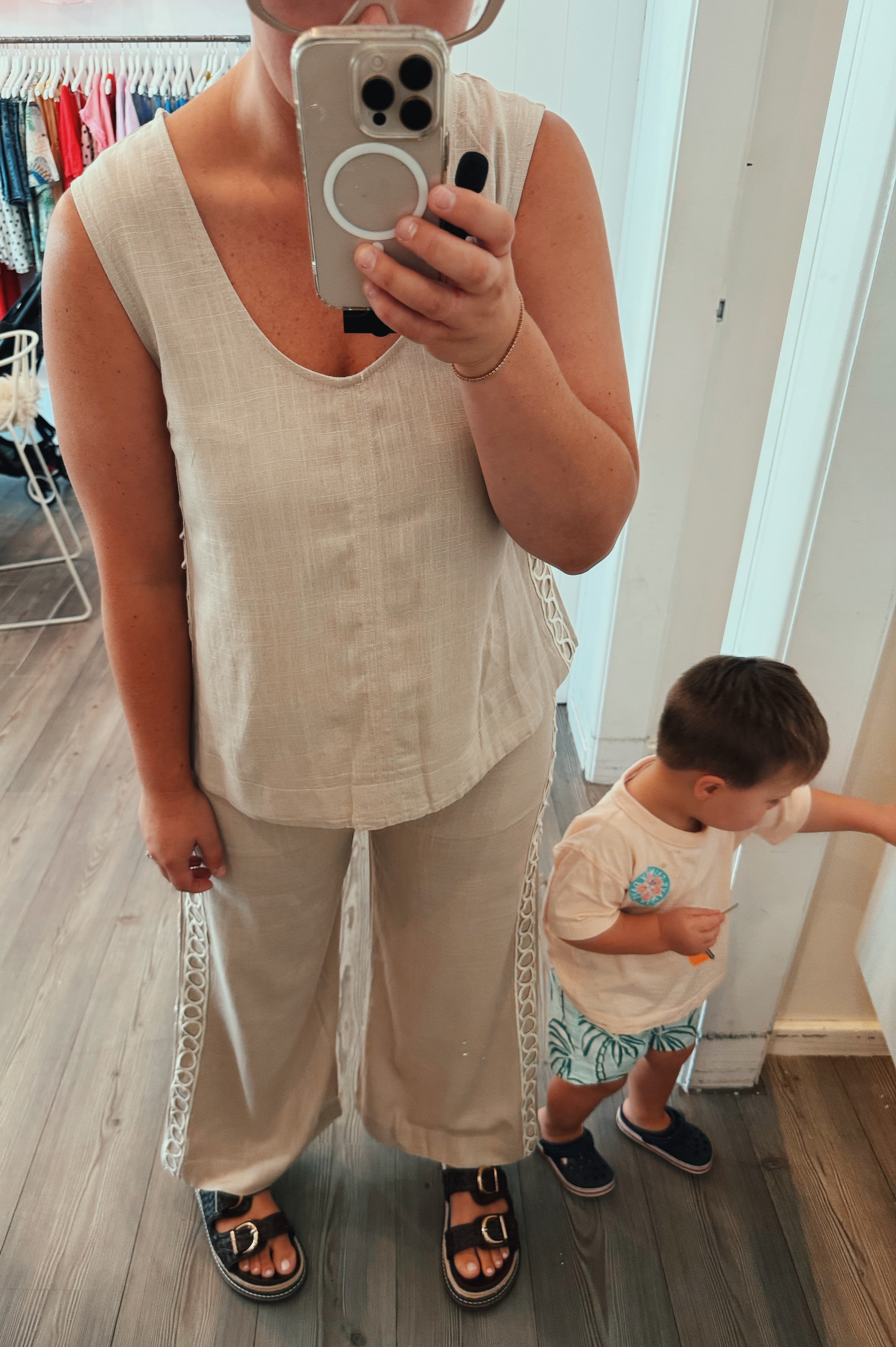 Lucy Side Embroidery Pants Oatmeal