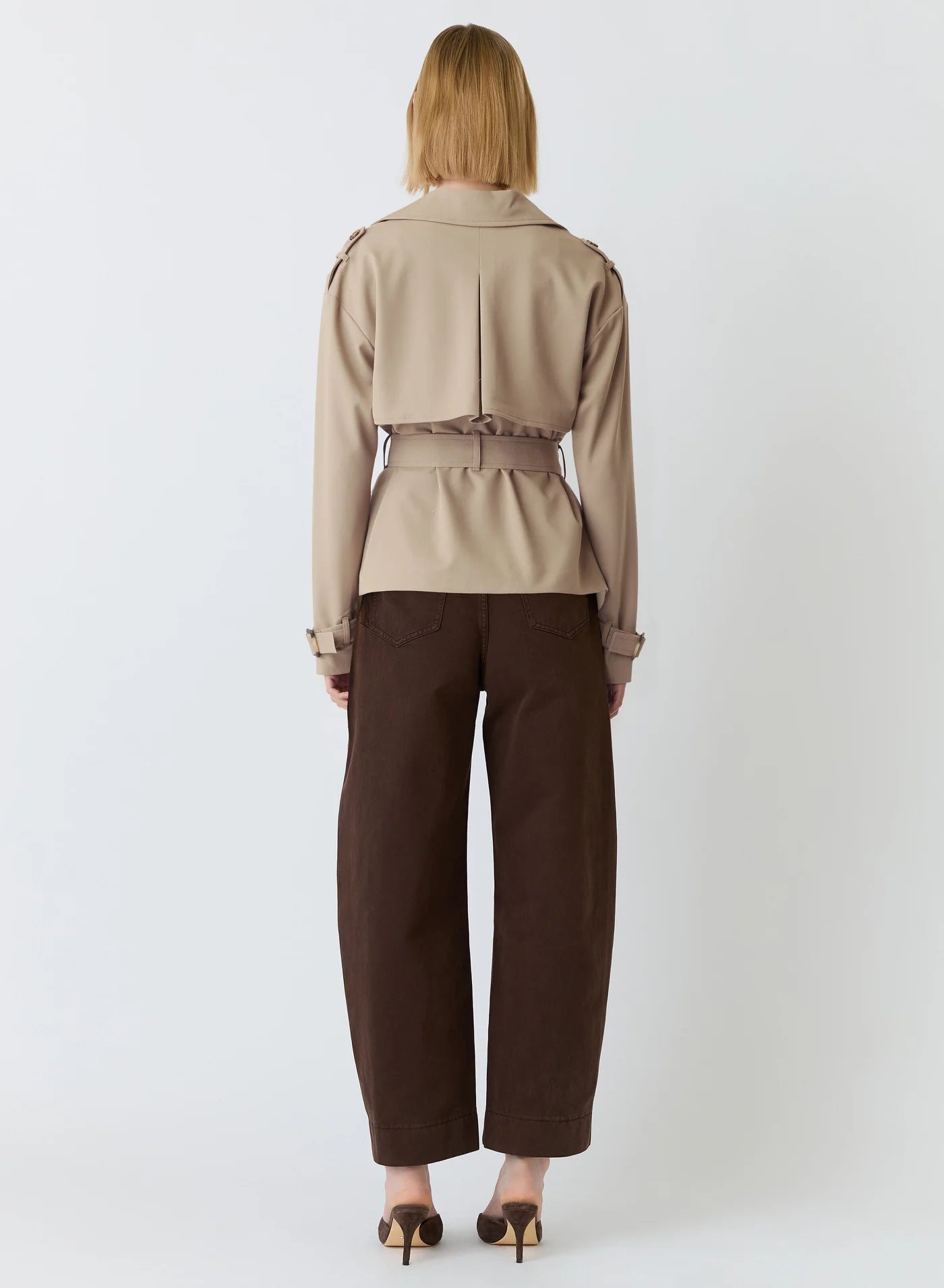 Avenue Cropped trench